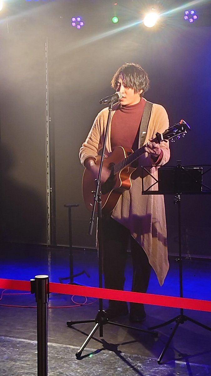22日の切り取りから
深雪さん
アコギと共に甘い声、
是非弊社のLIVEに来てもらった時はチェックです#ARIAS