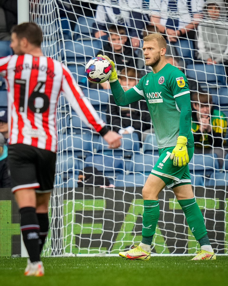 “Pleased for Davvo on Saturday. That first goal vs Norwich hurt him, hurt us. He goes and saves a penalty later on, then keeps a clean sheet vs WBA to show everyone what he’s about. That’s why we brought him here. He’s shown everyone what he can do. Hecky on Adam Davies. 🧤