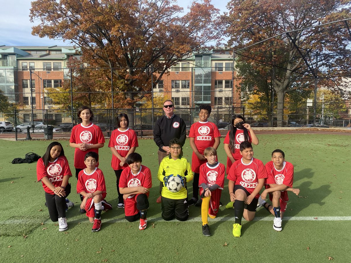 MS_582's tweet photo. #MS582 #SoccerTeam #GoBulldogs #MiddleSchoolSports https://t.co/ItuK8EtZ2P