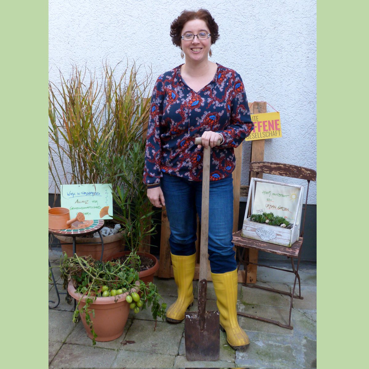 nienhold's tweet photo. Seit 2019 bin ich Stadtgärtnerin, um mit Hilfe von "Urban Gardening" 👩🌾🍅🌼 Gemeinschaftssinn und Naturverbundheit zu pflanzen 🌱.
#unsergartenreich #urbangardening #gardening #bne #gaertner #gardener https://t.co/OYUpvPqbUu