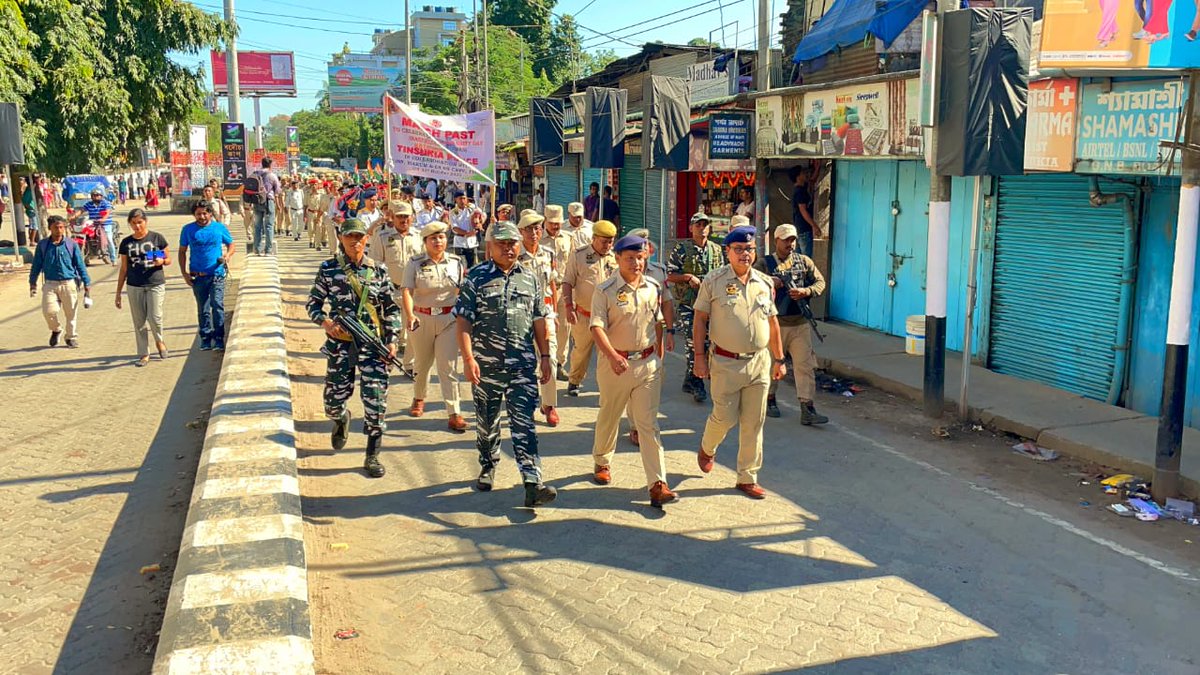 TinsukiaPolice's tweet image. March Past organized by Tinsukia Police and 2nd APBn on the occasion of National Unity Day. 
#NationalUnityDay2022 
#RashtriyaEktaDiwas2022 
@assampolice 
@DGPAssamPolice 
@gpsinghips