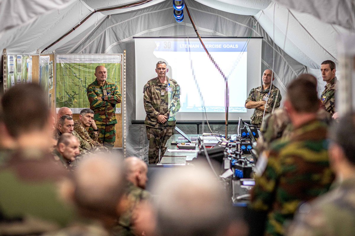 HQEurocorps's tweet photo. Military Authorities visited the #CommonTenacityExercise organized and led by #Eurocorps in @strasbourg with @11eBP 🇫🇷 and Brigada Logística 🇪🇸. 8️⃣0️⃣0️⃣ soldiers from various nationalities involved to prepare EC HQ for its future role as #NATO JTFHQ in 2024.
#DVDay #WeAreNATO https://t.co/ZT4TUpAF1B