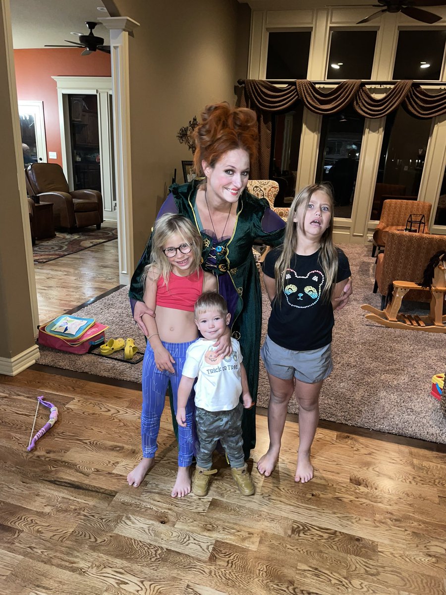 Mrs. Hefta tweet media