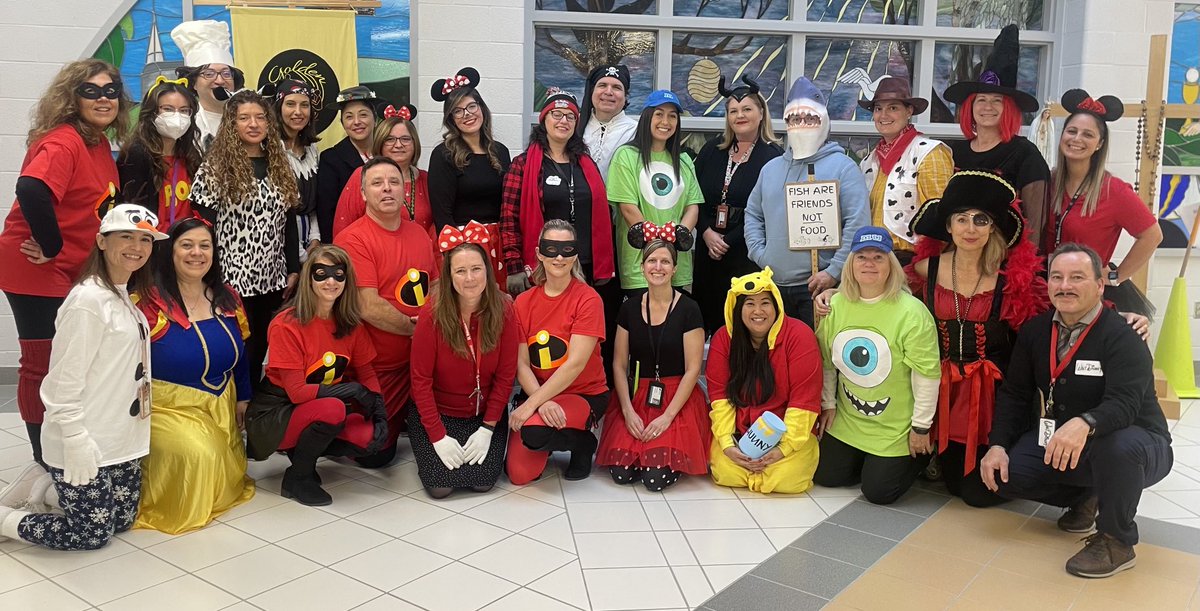 ValentineDPCDSB's tweet photo. Everyone is celebrating today! Disney themed inspirations. https://t.co/4ye6bLnZEm