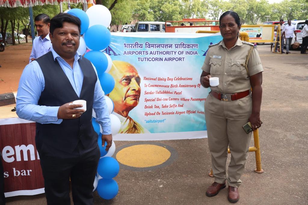 aaitutairport's tweet image. UNI-TEA corners in celebrating #SardarVallabhbhaiPatel on #NationalUnityDay2022.
#unityday2022 @AAI_Official @MoCA_GoI @PIB_India