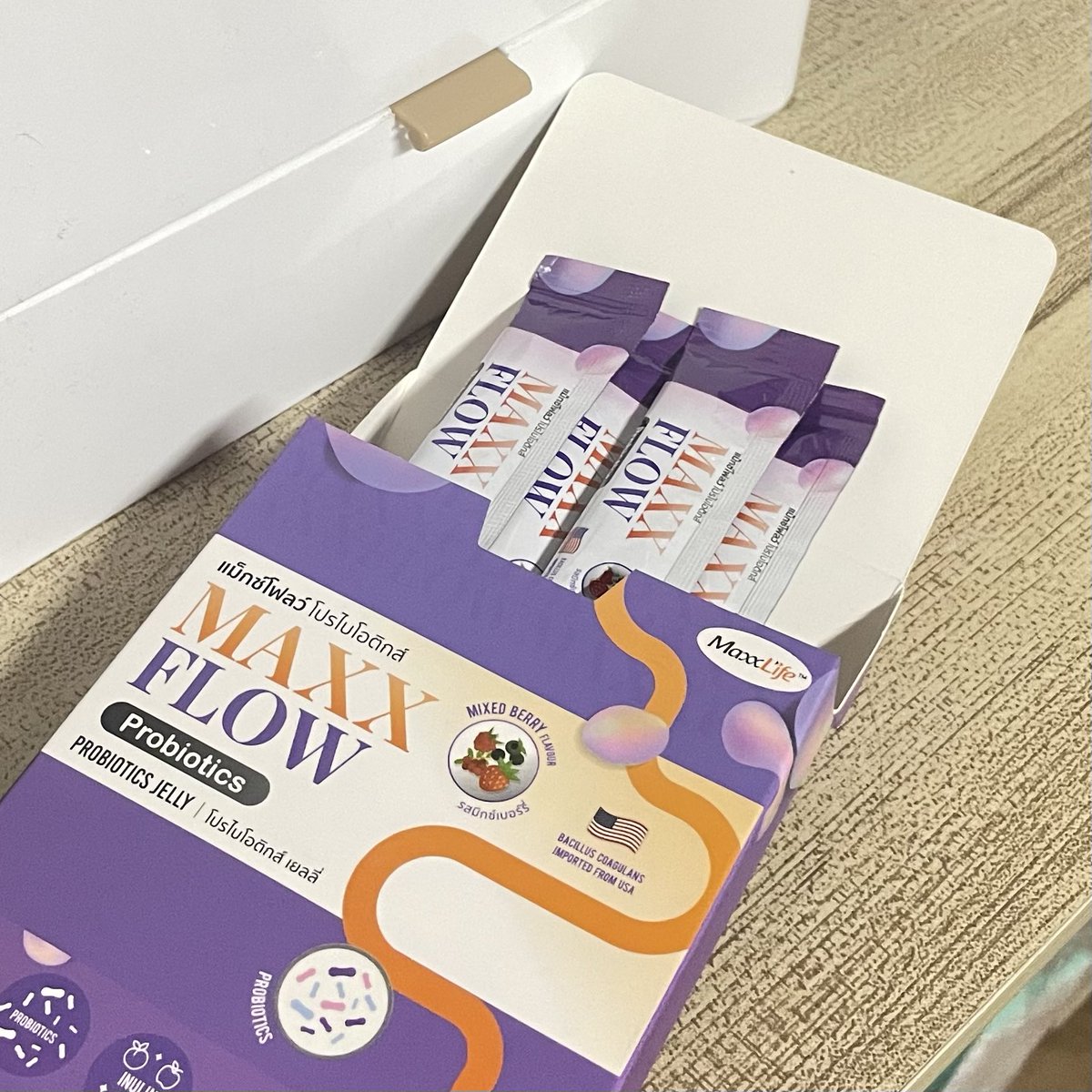 khanoonxxi's tweet photo. พวก Probiotics สำหรับชาวท้องผูกแบบเราคือขาดไม่ได้เลยนะ นี่เห็นของ MAXX FLOW น่าลองมากกก 💜 นี่กินแล้วรู้สึกขับถ่ายดีขึ้นนะ น้องเป็นเจลลี่ซองแบบนี้คือพกง่าย อร่อยด้วยย ชอบมั่กกก 🫶🏼 #ใช้ดีบอกต่อ #Maxxflowprobiotics #โปรไบโอติกส์เยลลี่
พิกัด https://t.co/cEpvkVRpa0 เลยงับบบ ❤️ https://t.co/HHR8VBXiaF