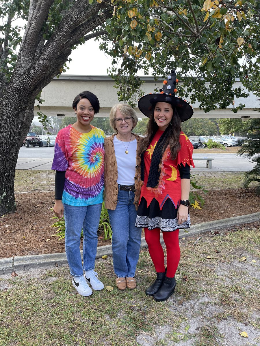 WE SMELL CHILDRENNN!! 👻🎃 #ouRHouse <a href="/RichmondHill_HS/">Richmond Hill High</a>