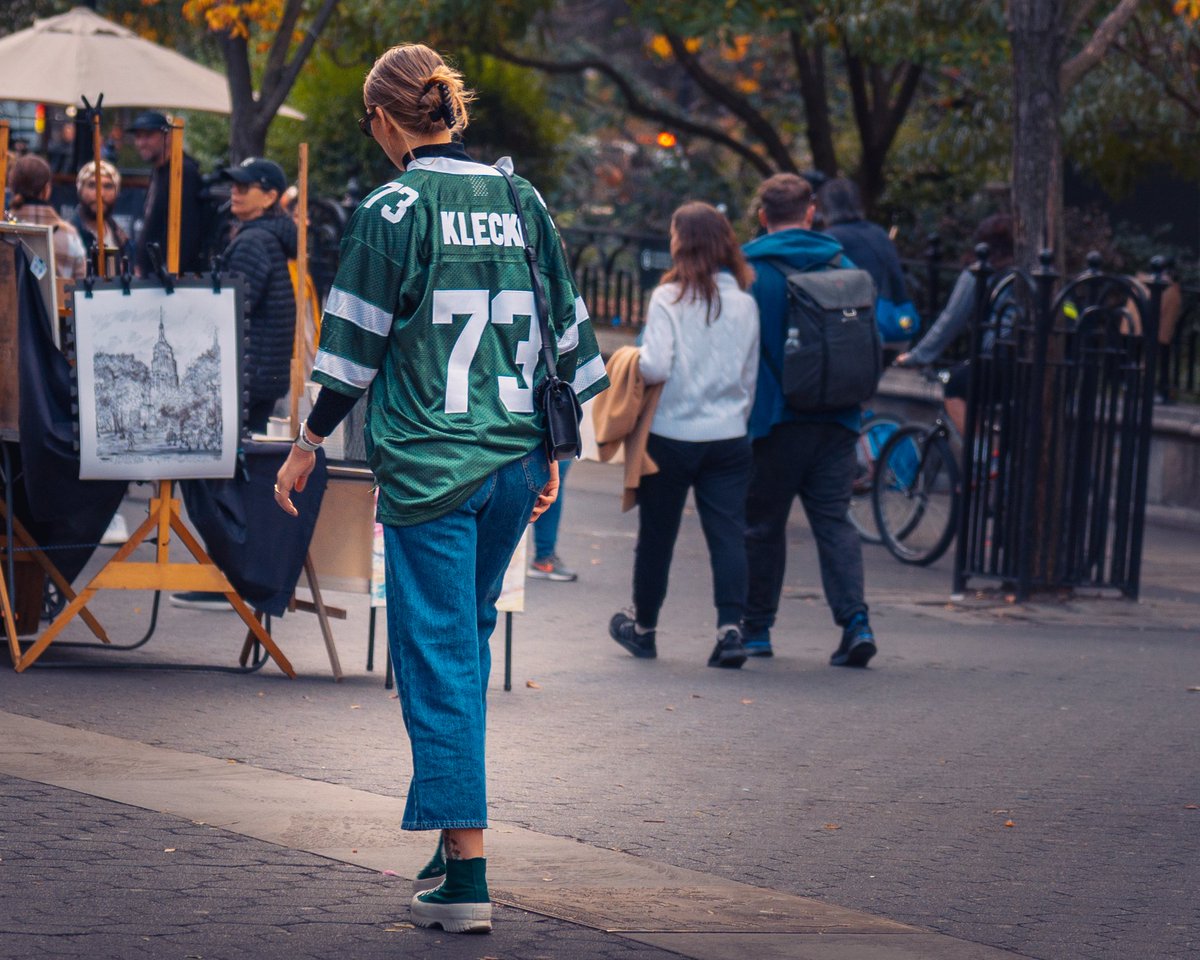 saytj1's tweet photo. Joe Klecko #jets #joeklecko #streetphotography https://t.co/voNFzorQSo