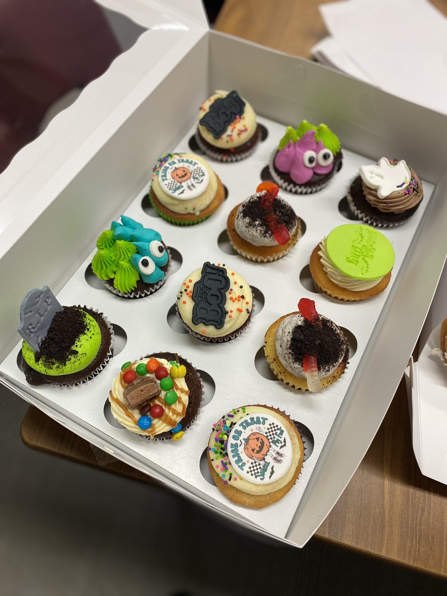 thinkBIGkids's tweet image. HAPPY HALLOWEEN 🎃 A huge thank you to The Sweetest Thing for these amazing treats!!! #oakville #sweetestthing