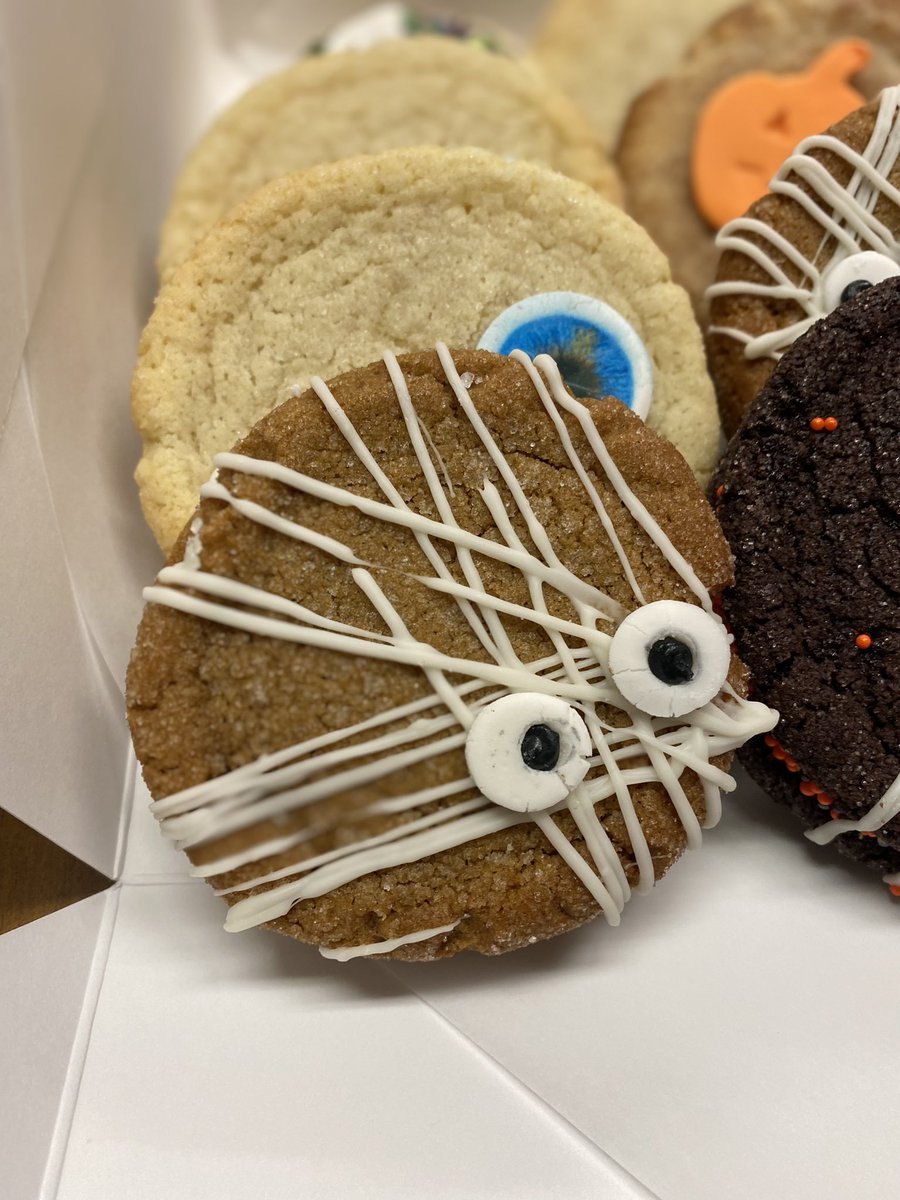 thinkBIGkids's tweet image. HAPPY HALLOWEEN 🎃 A huge thank you to The Sweetest Thing for these amazing treats!!! #oakville #sweetestthing