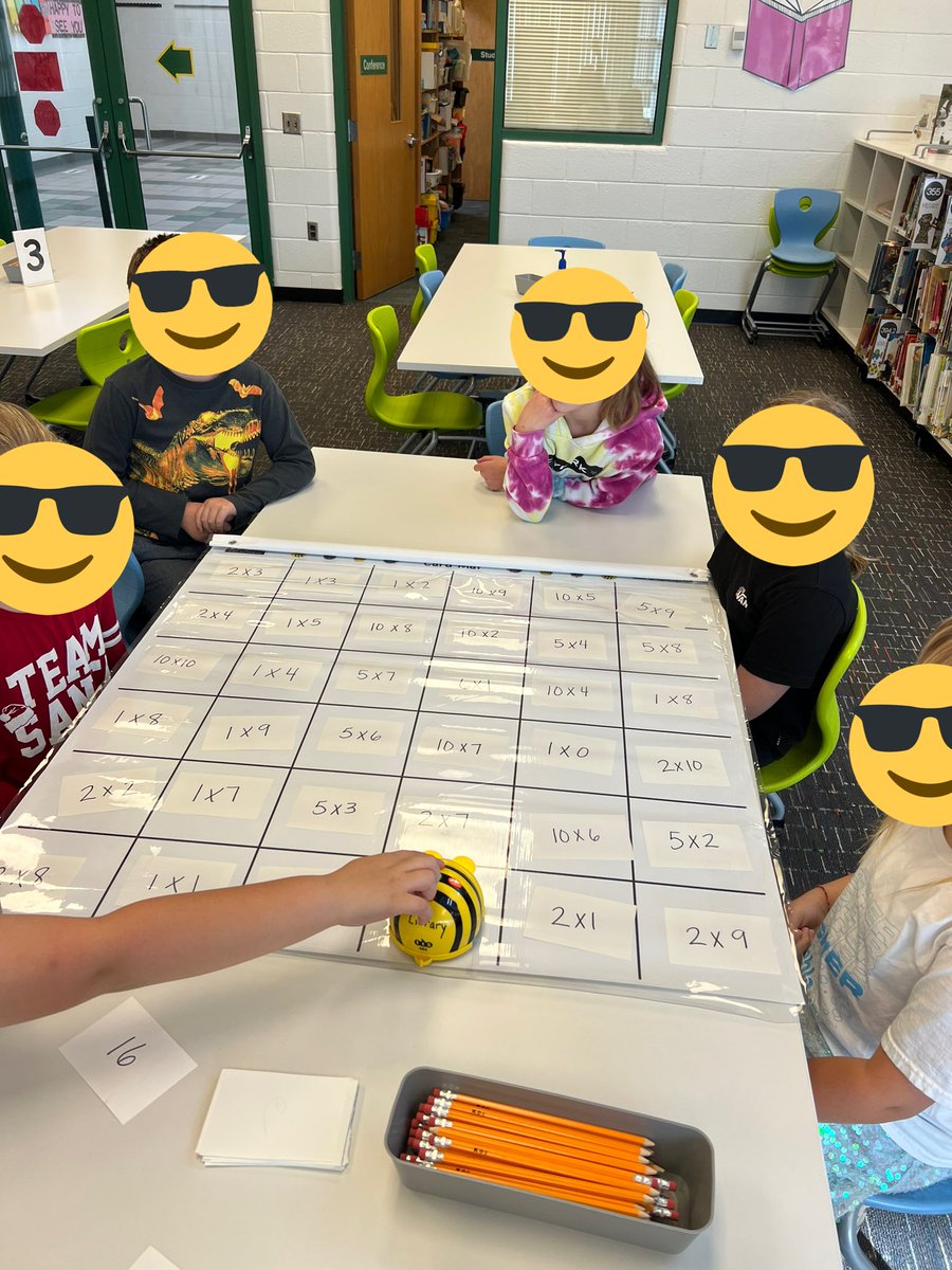 MrsPhillipsLMS's tweet image. Multiplication practice with Beebot!
