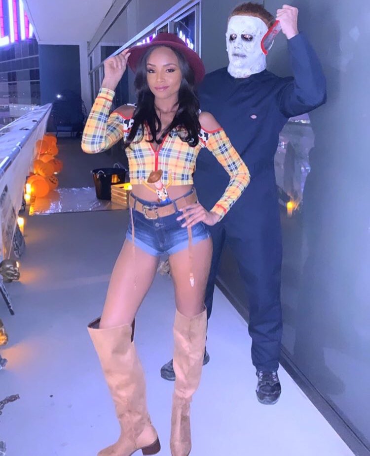 LoveMeaganT's tweet photo. Happy Halloween everyone! 🎃
In honor of Halloween, I'm making a thread of a bunch of Meagan's costumes ♥️ https://t.co/oezBrsVVvs