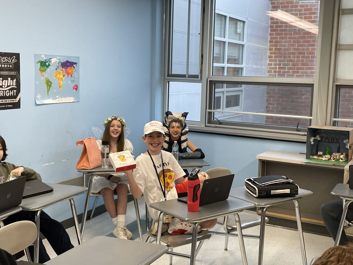 Happy Halloween! 🏆 <a href="/ThompsonMSpride/">Brian Currie</a>