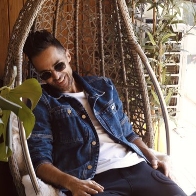 tudorionescu's tweet photo. #NewProfilePic https://t.co/8BEVcNH7pB