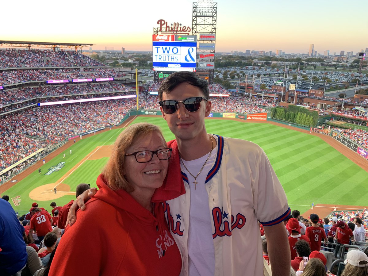 ConorMchugh21's tweet image. My Mom has Alzheimer’s and about 20 minutes before Game 3 against the Braves she said “I might not ever be able to see a game like this again” so ofc I decided last minute to buy tickets and take her. Would love the chance to make another memory &amp;amp; go to the World Series with her!
