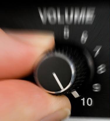 ScenesSnow's tweet image. Battle of the Bastards live concert experience. #JonSnow