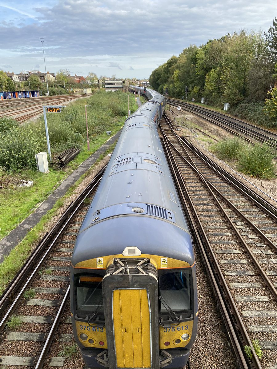 loypass_SCCar's tweet image. 🚈 Breakout… Leccy-stars and Networkers observed escaping #Tonbridge Jubilee Sidings in the course of the day’s proceedings. @Se_Railway #class375 #class466 #class465