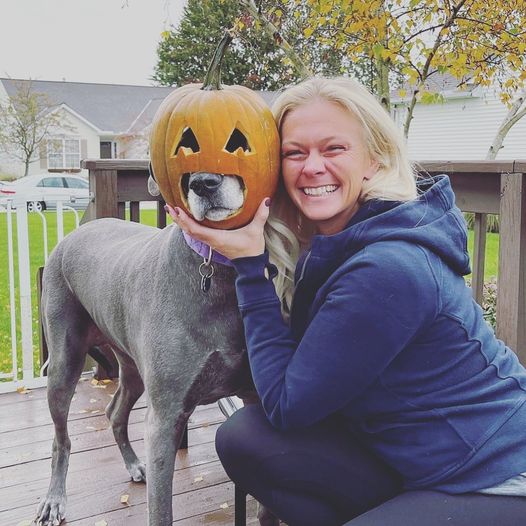 HAPPY NALA-WEEN!!!! From our K9 executive officer to you! Check out our email today full of treats 🍭(no tricks)!  
🍬 Next workshops available. 
🍬 New sales training option. 
🍬 Nominate a female (last day for WIB month!) 
 If you aren’t on our mailing list yet, comment below!