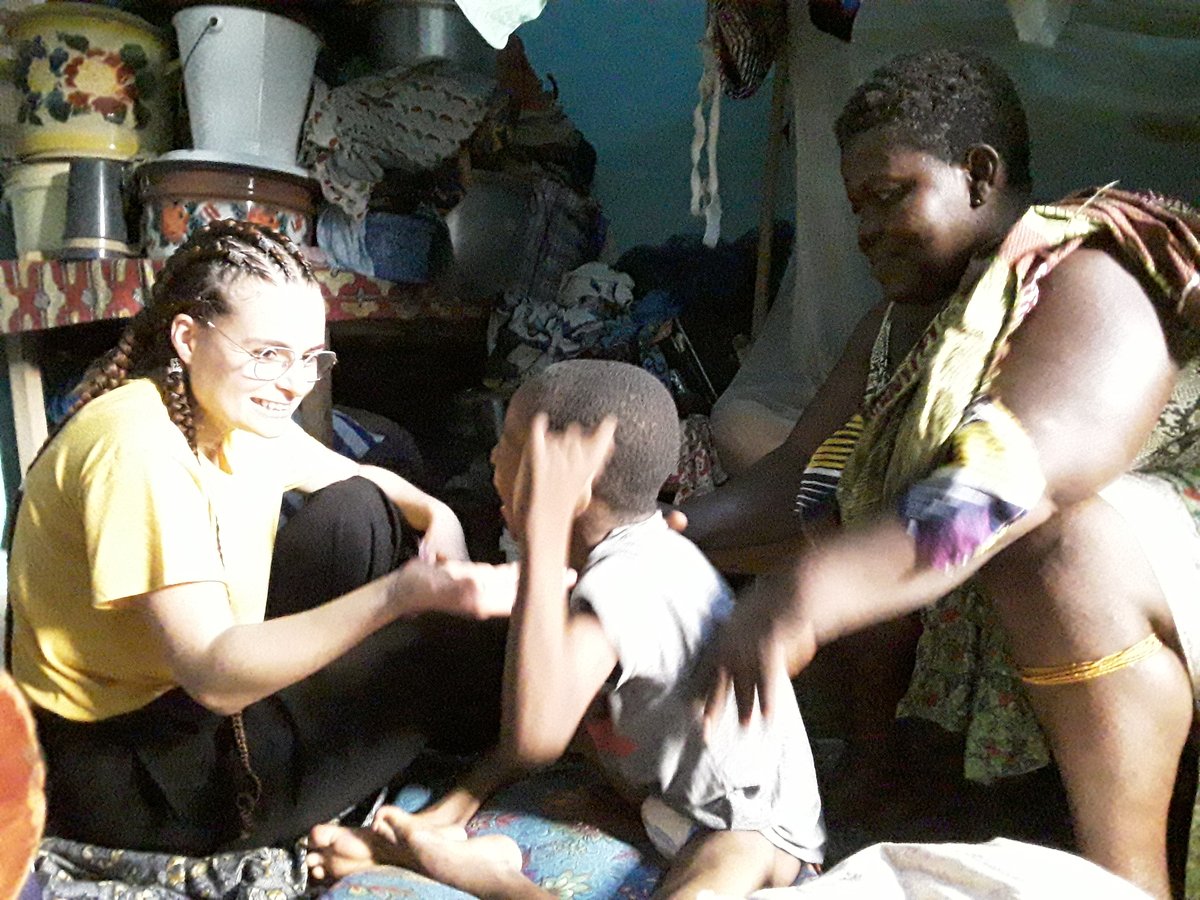 Programme de Réadaptation à Base Communautaire (PRBC) de l’APAPE-Down Syndrome Togo : Accompagnement en Ergothérapie des enfants et jeunes, atteints de la Paralysie Cérébrale (PC) au Togo. 
facebook.com/apapetogo 
x.com/@apape97 
instagram.com/apapedutogo