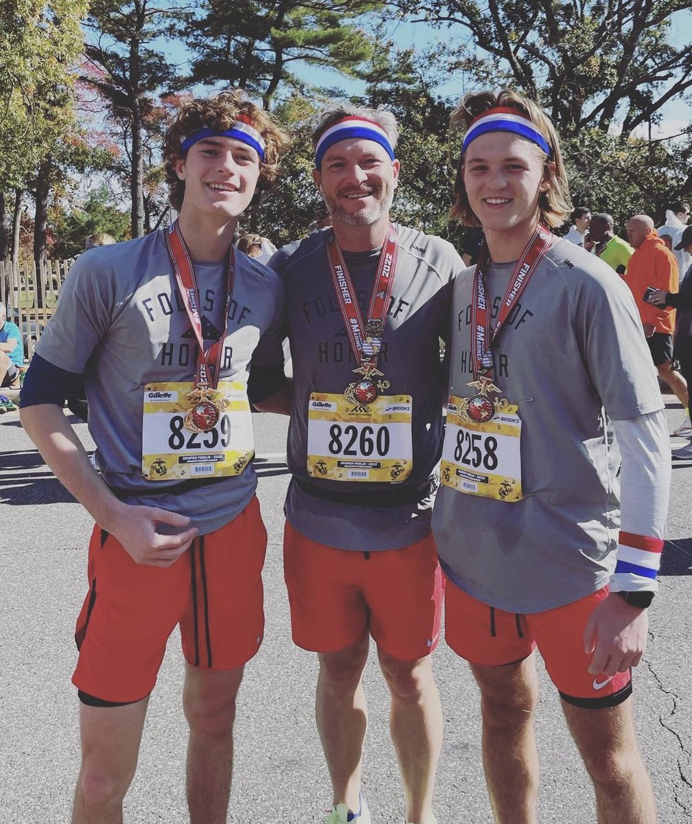 A big salute to Craig Annis and his two sons for running in the Marine Corps Marathon yesterday! They raised over $20,000 for Folds of Honor! These funds will provide four scholarships for our military service member and first responder families. 🇺🇸 bit.ly/3WlTGV8