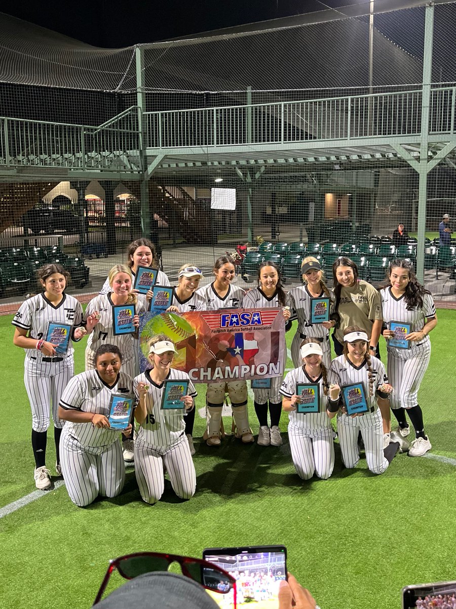 taylormccurdy07's tweet photo. YOUR SETX FALL FASA STATE CHAMPIONS

videos coming soon!! https://t.co/KDDrgWLWFy