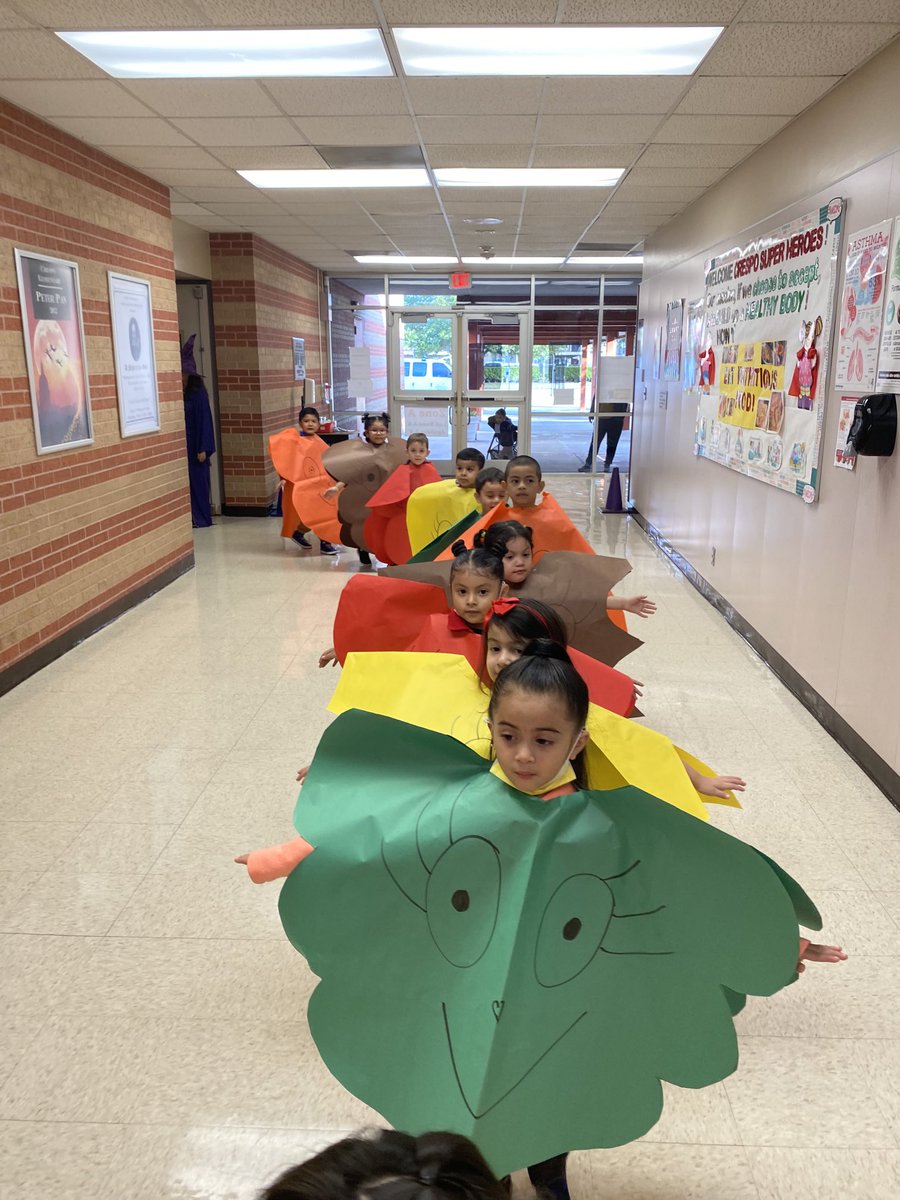 Mrs. Ramirez tweet media