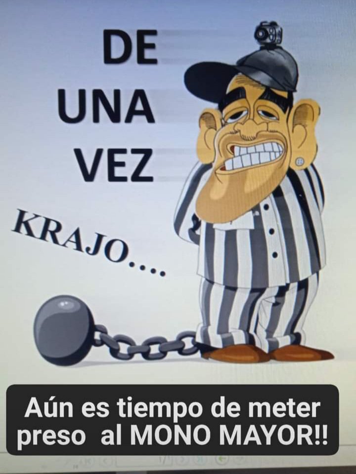 @LuisFerCamachoV Camacho es PISCOPATA Y ¡DURO DE MENTIROSO! Dice, que es un 'paro pacífico', cuando emboscan a marcha de pobladores, saquean, roban y MATAN a dos ciudadanos.