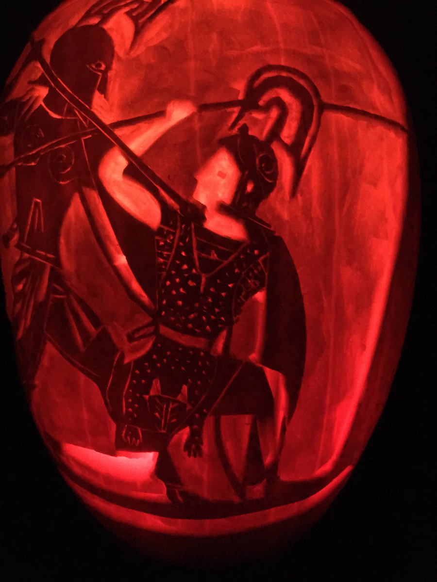 Front scene from the Exekias Amphora, <a href="/britishmuseum/">British Museum</a> Achilles slaying the Amazonian queen, Penthesilea.
#Halloween #Pumpkincarving #ClassicsTober 

Credit to the amphora-shaped pumpkin for its apt shape and colour.

britishmuseum.org/collection/obj…
