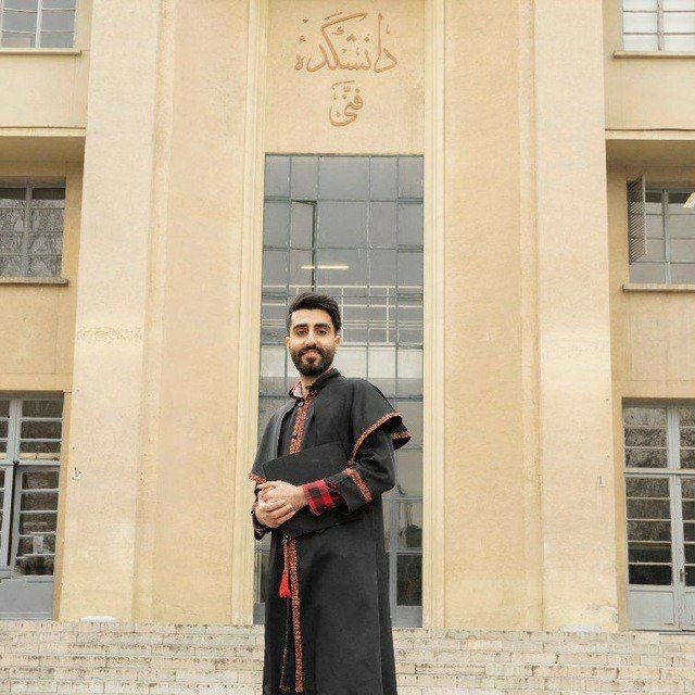 penartpodcast's tweet photo. #آرمان_کریمی_سلوک_بن، دانشجوی ارشد شهرسازی دانشگاه تهران و از ادمین‌های کانال فانتزی «اسپشالیست»، روز ۷ آبان، در جریان حمله به دانشگاه تهران ربوده شد. 

به امید آزادی و سلامتی آرمان و تمام دانشجویان و زندانی‌‌ها. 
@FPL_SPECIALISTS https://t.co/V2Lwmqncp6