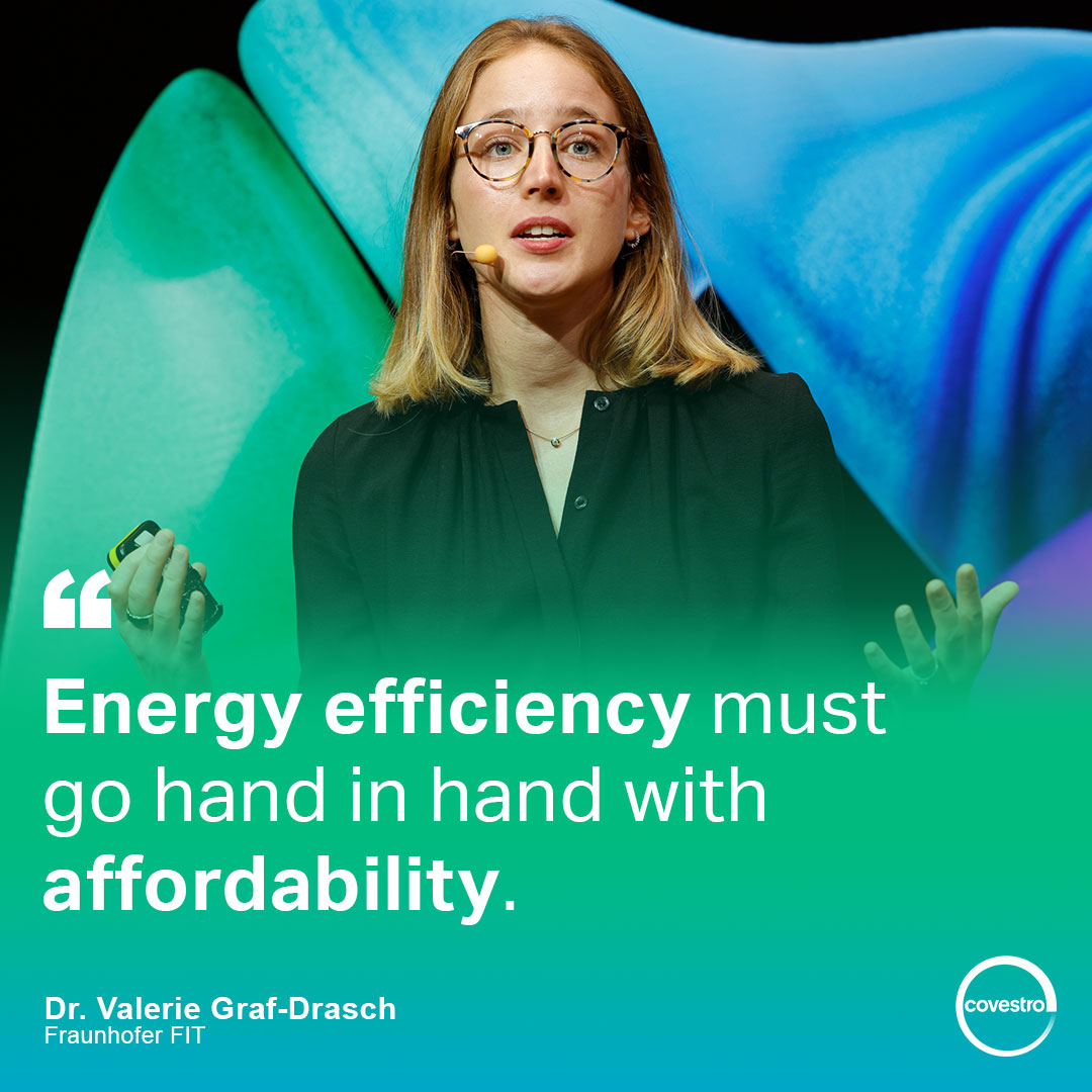 covestro's tweet image. Let's take this #WorldCitiesDay as an occasion to reflect on what's important for climate-neutral and socially responsible living. Dr. Valerie Graf-Drasch put it in a nutshell at #K2022. 👇 

Watch the full talk on #Stadtquartier2050 here: youtu.be/JQniSvlLSiE