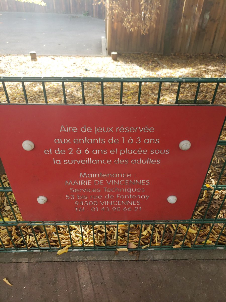 odoutrellot's tweet photo. Ces aires de jeu qu'il faut sans cesse surveiller https://t.co/nu8nJ7WL3X