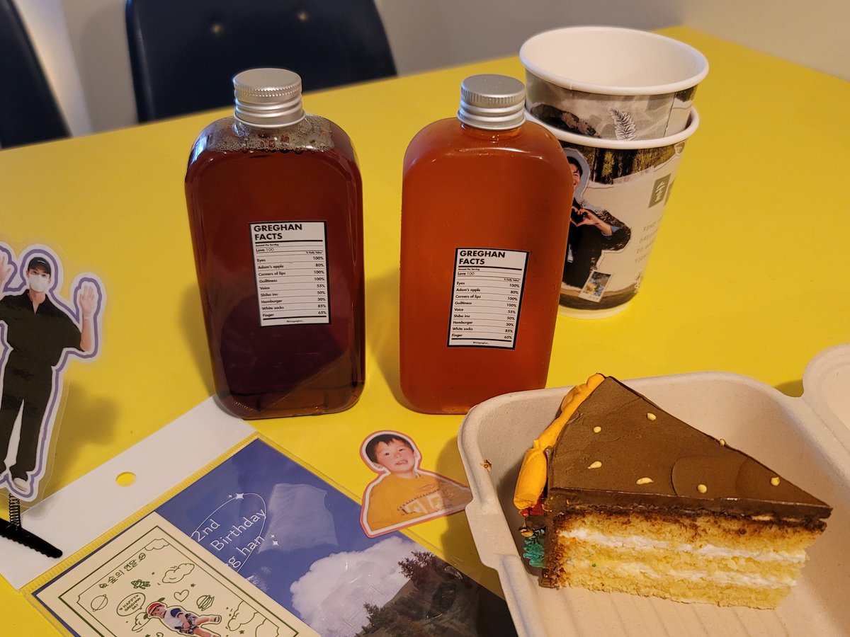 부산 생카를 다녀왔습니다! 카페 가득 허광한으로 가득 차 있어 머무는 내내 정말 행복했어요!! 
생일 카페 열어주셔서 정말 감사합니다♡ 

#가을날_하늘연달_광한이와_함께
#광한이가_숲을_연달_10월_31일
#Happy_Kuanghan_Day