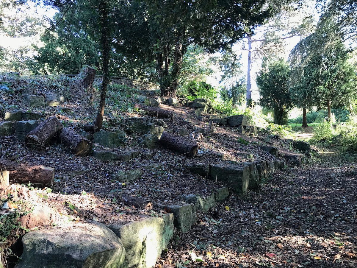 Continuing last year's effort at The Dell and with further support from @LBofHounslow's Thriving Communities Fund, the @TCVIsleworthGG resumes weekly activity at Jersey Gardens. From Tuesday 15 November 2022, 10.45 am to 2.00 pm. Further details via tcv.org.uk/london/green-g…