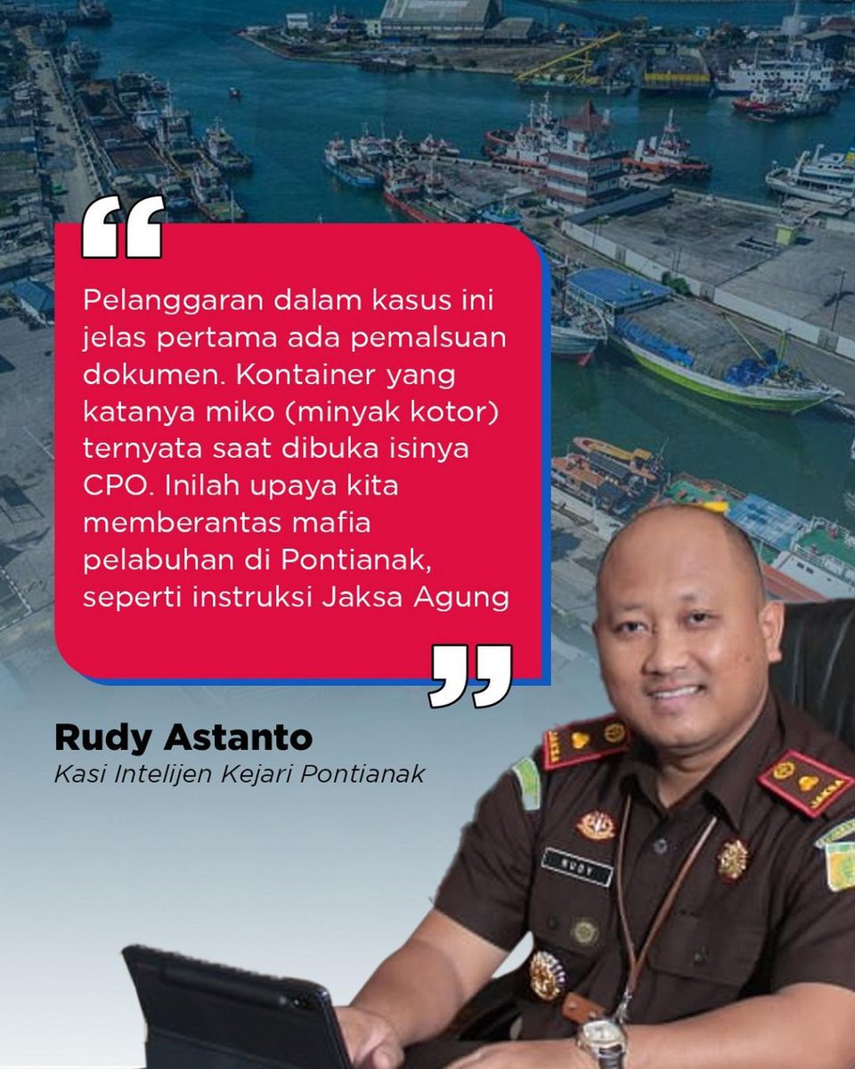 jaksapedia's tweet photo. Tegas dan Tak Pandang Bulu. Kejaksaan baru-baru ini membongkar sindikat mafia pelabuhan. Modus operandinya, pengiriman CPO yg disamarkan sbg minyak kotor. Kejari Pontianak bersama Bea Cukai menggagalkan penyelundupan 14 kontainer CPO seberat 300 ton, yg akan dikirim ke China. https://t.co/SmLIcqCnwy