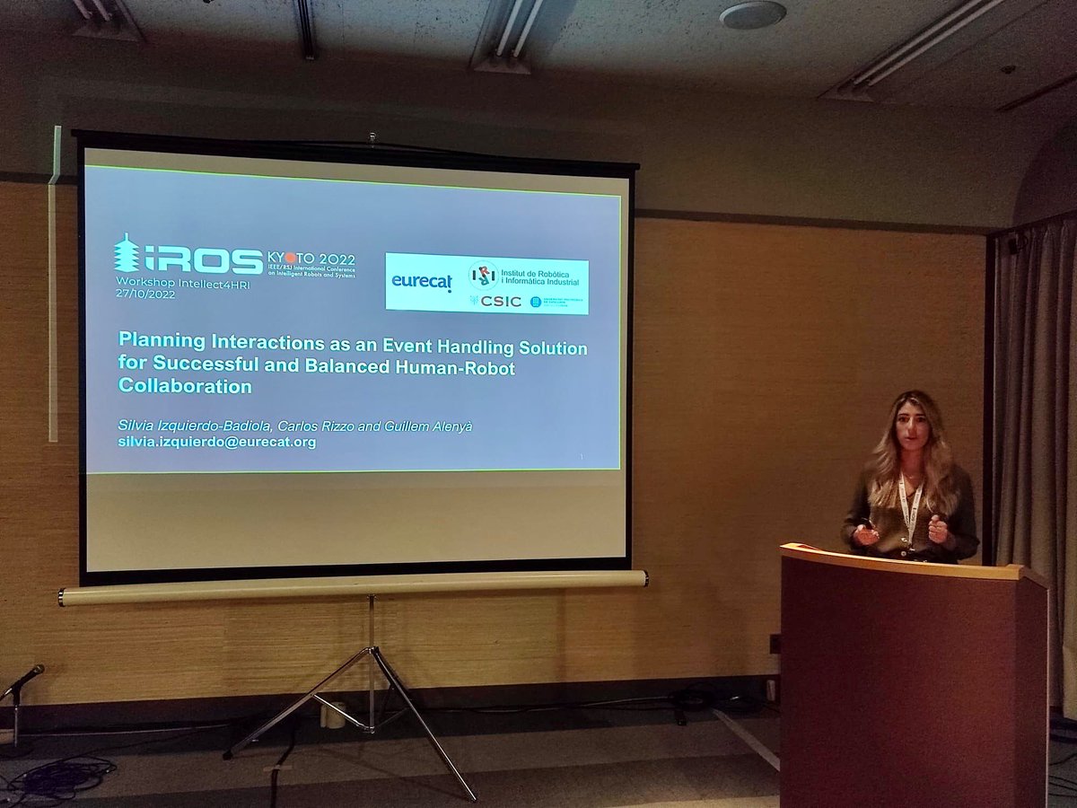 IRI_robotics's tweet photo. 📝🙇♀️PhD student Silvia Izquierdo presents her work in the "Workshop: Artificial Intelligence for Social Robots Interacting with Humans in the Real World" at #IROS22
📖"Planning interaction as an Event Handing Solution for Successful and Balanced Human-Robot Collaboration" https://t.co/eS1MODtjsO