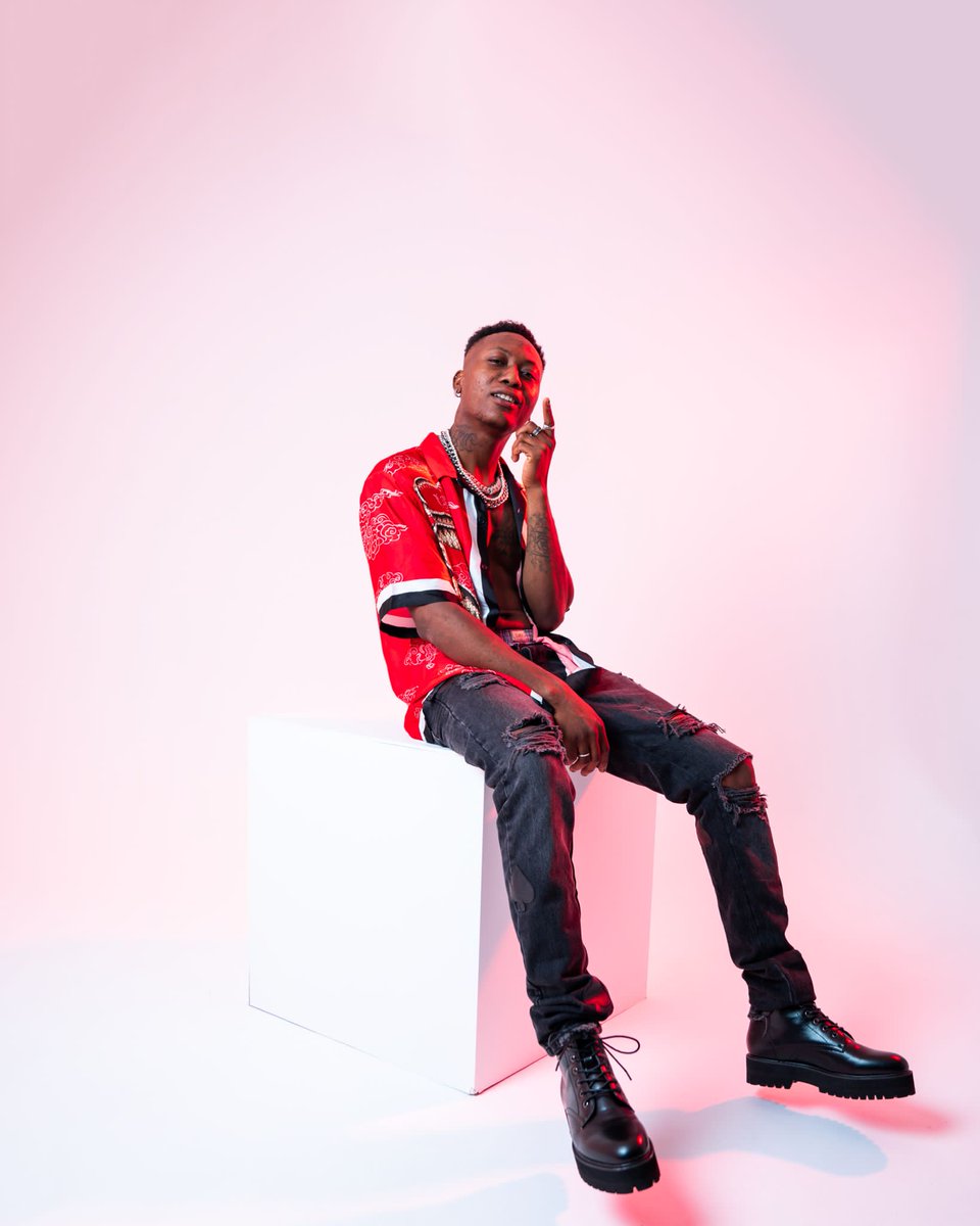 Efua_ampofoa's tweet photo. Kaboom!๐ฅ๐ฅKay has outdone himself again with the latest AKWELE! Better strap in before you click on the link, because this is going to be a SUPER ride! ๐๐๐ #AKWELE
Spotify account :https://t.co/7qMY5cjILE https://t.co/ATN54NIgsb