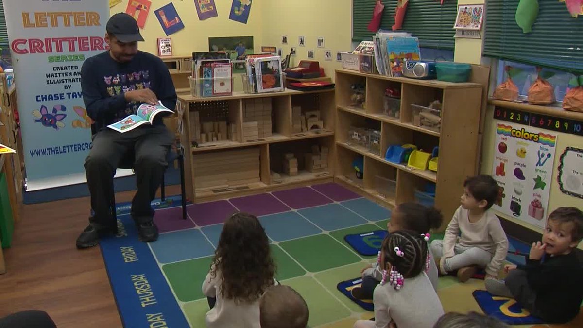 #WATCH This young author with autism read his new book to #Waterbury preschoolers bit.ly/3U6nVx8