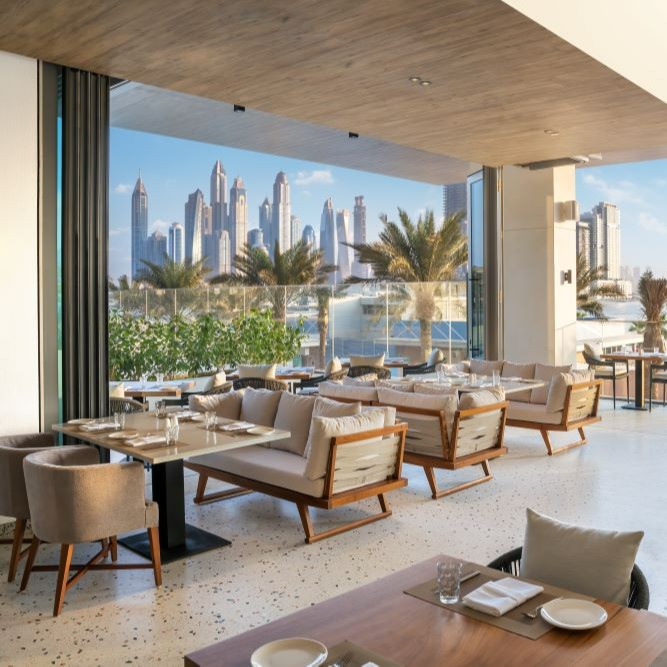 RadissonHotels's tweet image. We're proud to have opened our first resort in #Dubai with @Radisson Beach Resort Palm Jumeirah! Are you ready to plan your next resort escape? Find out more: s.radisson.com/60124XBw0