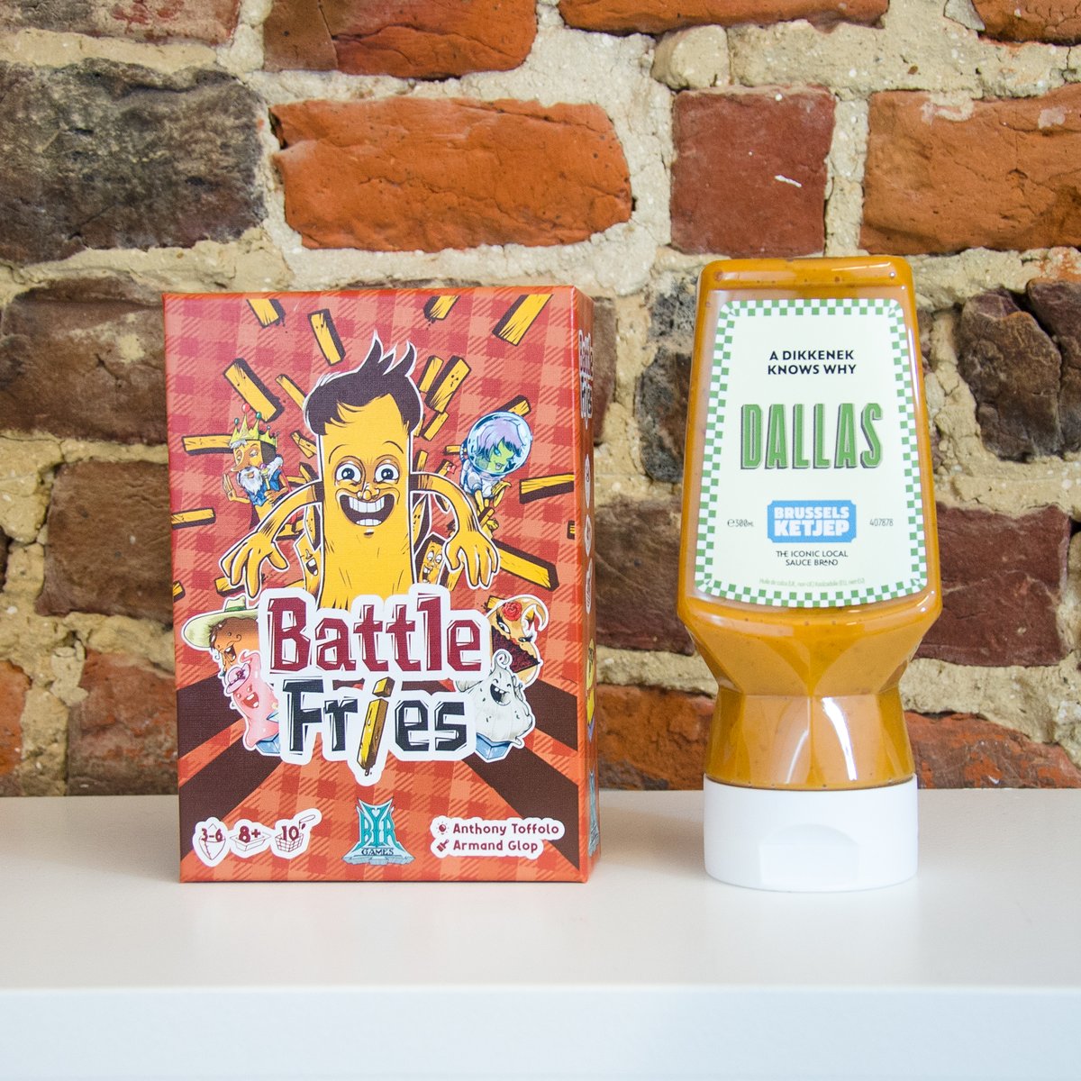 Playing with Food is not a problem anymore.

👉 brusselsketjep.com/shop/saucy-pla… 

#battlefries #byrgames #cardgame #game #dallas #saucedallas #dallassaus #sauce #saus #saucy #saucygame