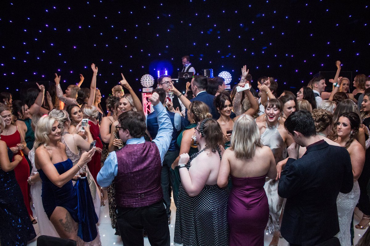 📣 Presenting the GCU Events Society 2022 Winter Ball! The event is open to everyone from GCU and takes place on December 8th - so grab your tickets now! 🎟️ Available from: 📲 gcustudents.co.uk/groups/events-… #WeAreGCU