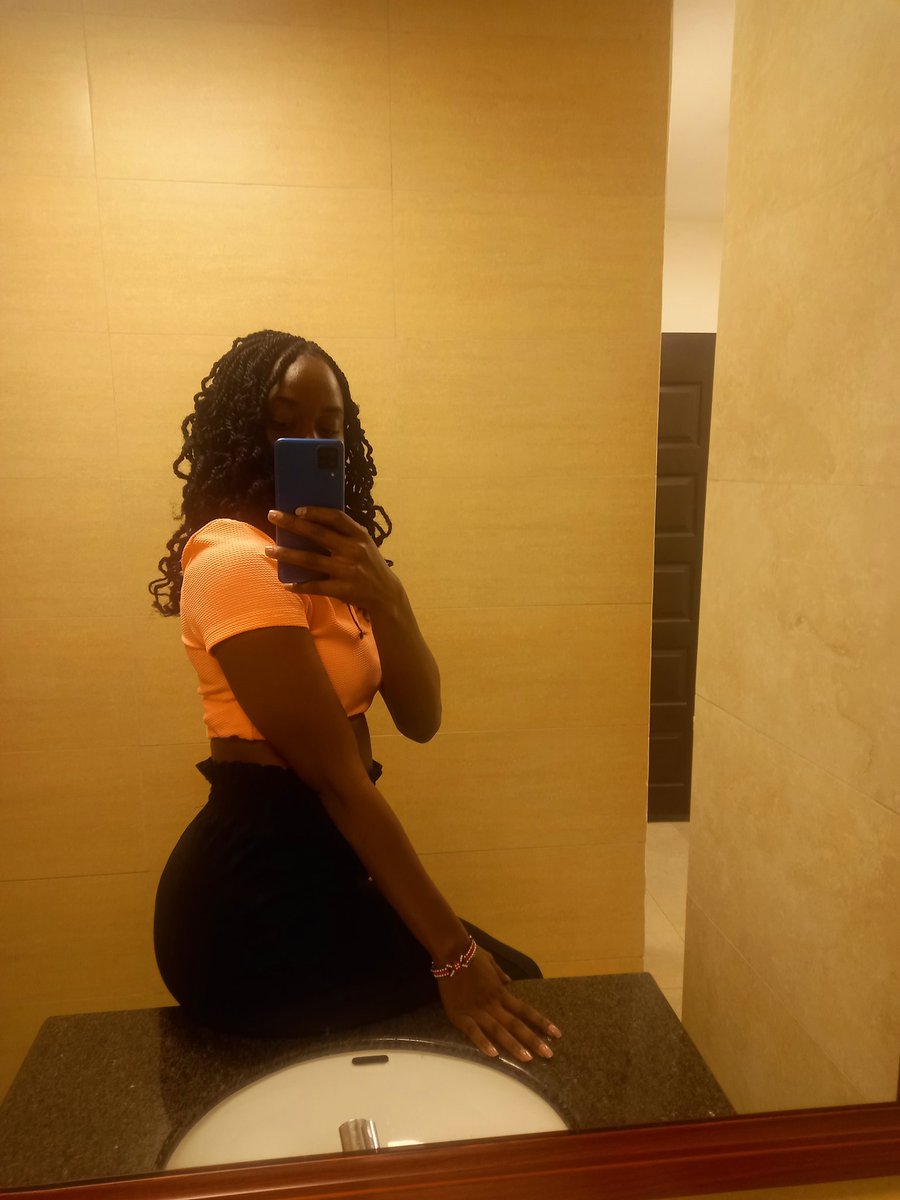 tecyawuor's tweet photo. Happy birthday to me...27! https://t.co/9k0M7oybbr