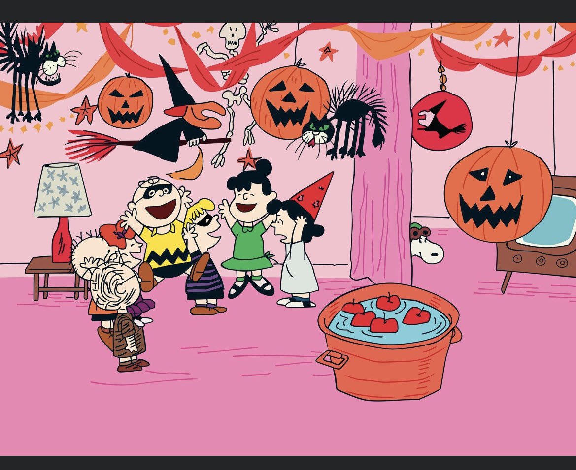 Sarah Whitty (@scwhitty) on Twitter photo Happy Halloween 🎃 Happy Halloween 🎃