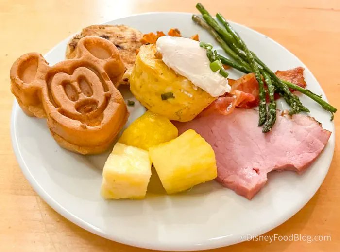 Disney World breakfast is MORE than just your standard plate of bacon and eggs 🥓 So let’s start your day off with some of the BEST breakfasts on property! The Ultimate Guide To The Best Breakfast In Disney World buff.ly/3DJiTS7