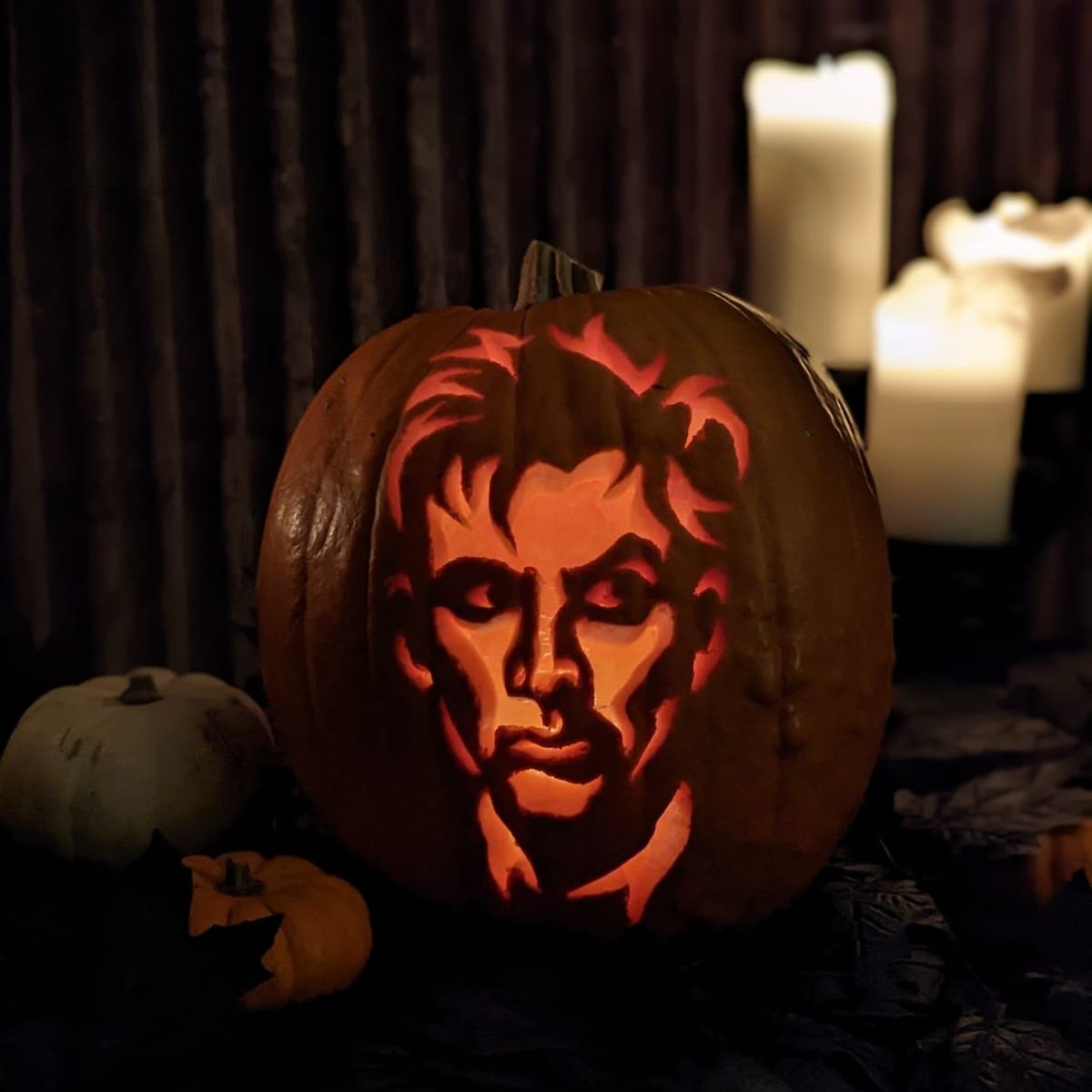 Jonny_'s tweet photo. Happy Halloween 🎃 Marking the return of David Tennant with my attempt at carving the 10th Doctor - or should that be the 14th Doctor? WHAT? #BBC #DisneyPlus #DoctorWho @ZombiePumpkins #RTD https://t.co/DtIOfAL8Y8