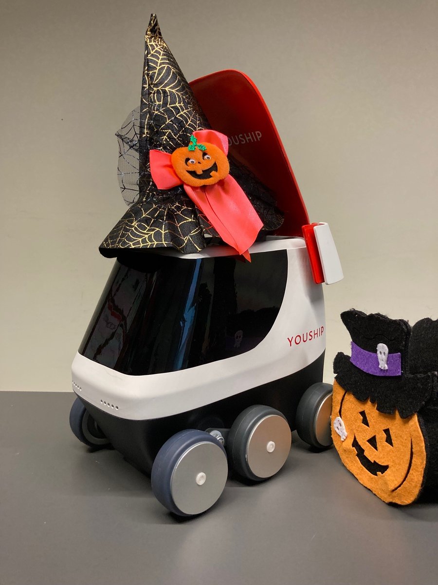 youshipcom's tweet photo. Trick or Treat 🎃
We love to deliver on Halloween!
Happy Halloween everyone. 👻
#robotics #lastmile #deliveries #logistics #halloween https://t.co/EuVb26FEVw