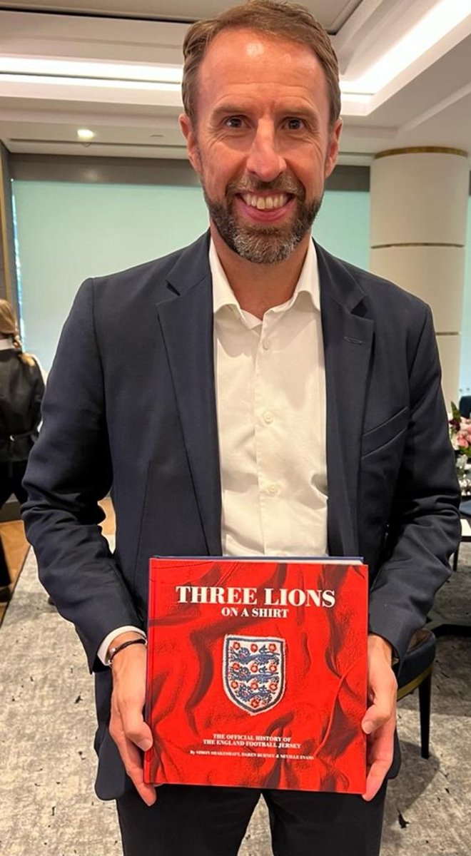 England Shirt tweet media