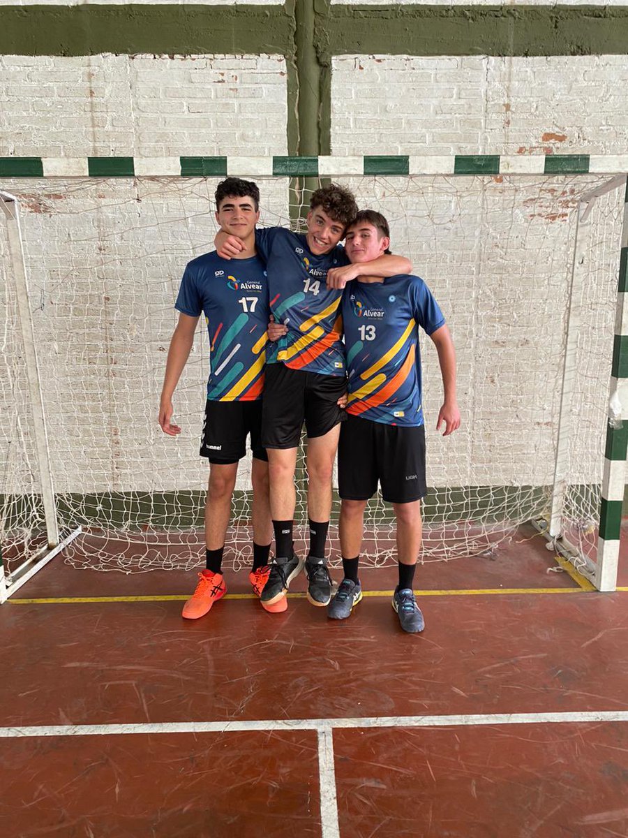 Podrán comparar pero nunca igualar este tridente🔥

Bestias <a href="/MartinMorenok/">Martín Moreno</a> <a href="/juamprodriguez1/">Juampi Rodriguez</a> <a href="/GaticaFausto_/">Faussto</a>