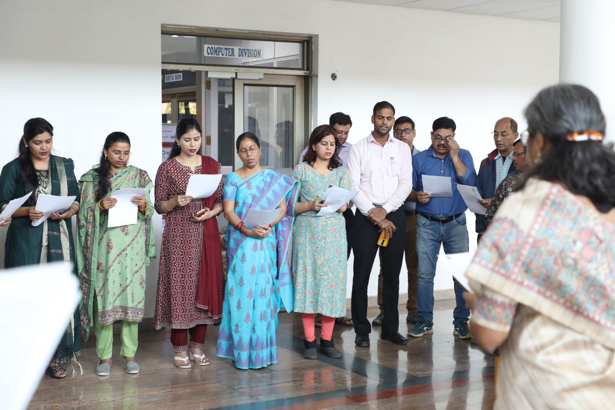 CSIR_CDRI's tweet image. Glimpses of #IntegrityPledge during #VigilanceAwarenessWeek2022  &amp;amp; #NationalUnityDay2022 

@CSIR_IND @IndiaDST @PMOIndia @VigyanPrasar @PIB_India @DDNewslive