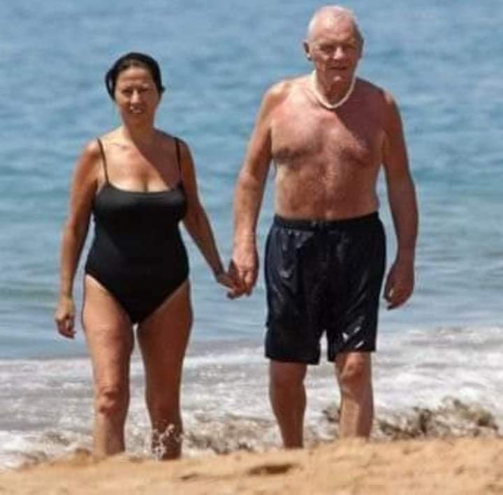 AJolines's tweet photo. ▶️VERAZ
Palabras del actor Anthony Hopkins:

*Deja ir a la gente que no está lista para amarte.
*Deja de tener conversaciones difíciles con personas que no quieren cambiar.
*Deja de aparecer para las personas que no tienen interés en tu presencia
*Sé que tu instinto es hacer todo https://t.co/YKs4KUgyyc