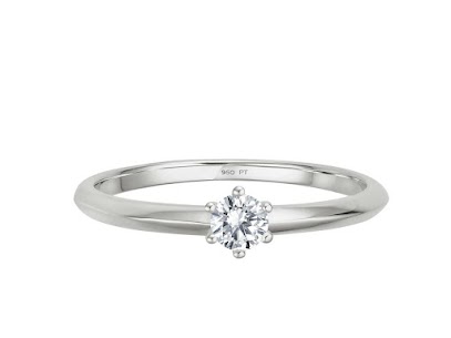 Ein Brillant, gefasst in edlem 950 Platin: So rein und wertvoll wie eure Liebe und das Versprechen dahinter!

irismenzetrauringe.de

#irismenzetrauringe #verlobungsring #engagement #jaichwill #ring #diamond #platin